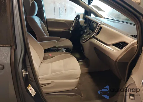 2015 Toyota Sienna Le 8 Passenger from USA, damaged, VIN 5TDKK3DC5FS623788